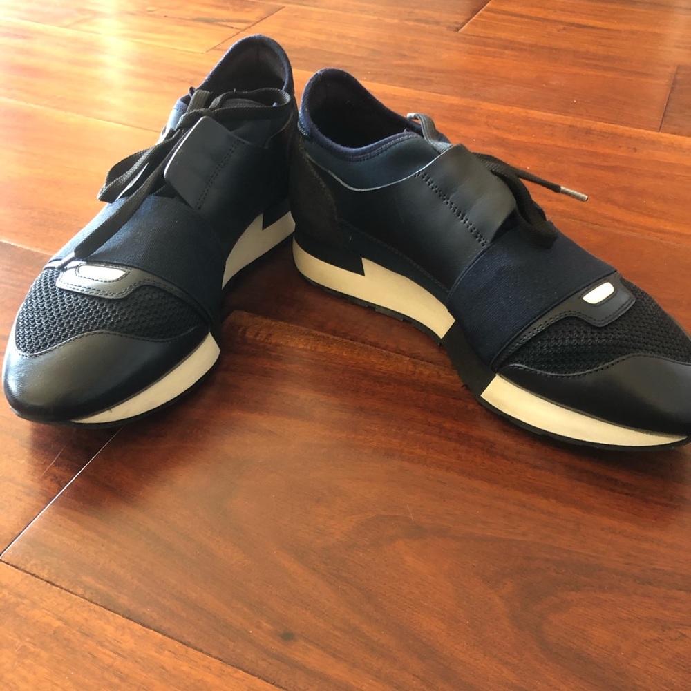 Balenciaga navy sneakers size 39